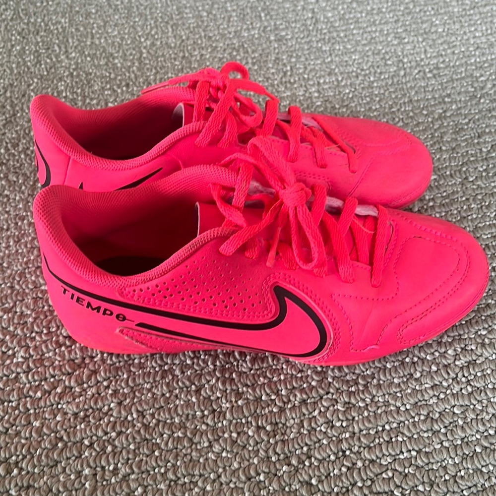 Nike Tiempo Girls Soccer Cleats